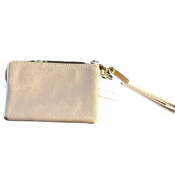 NWOT COACH -silver Wristlet. New never used. - Picture 2 of 4